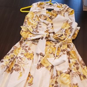 Jessica Howard Yellow Gray Floral Pleated Dress
